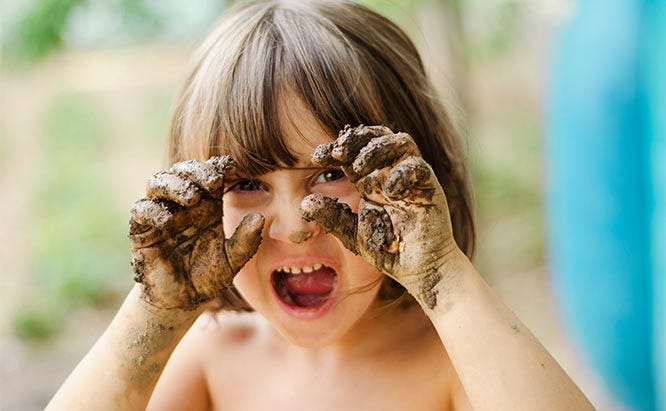 sb_us_kids_muddy_shutterstock_168327698